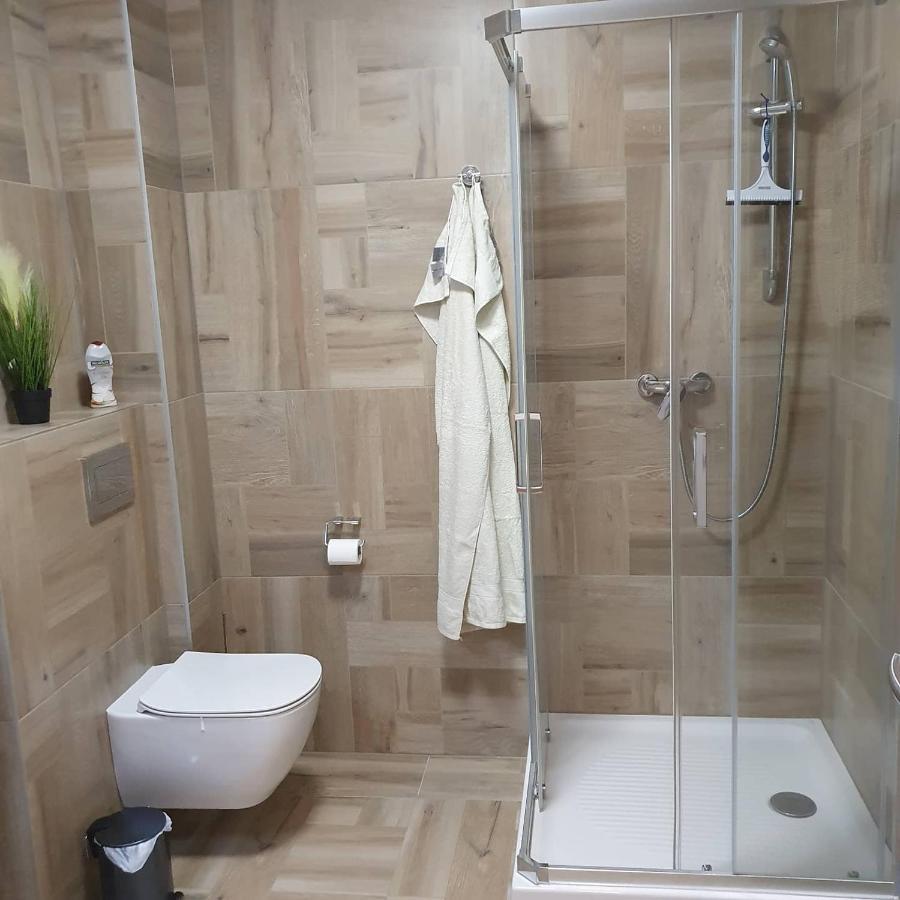 Potucky Apartmany Stran מראה חיצוני תמונה