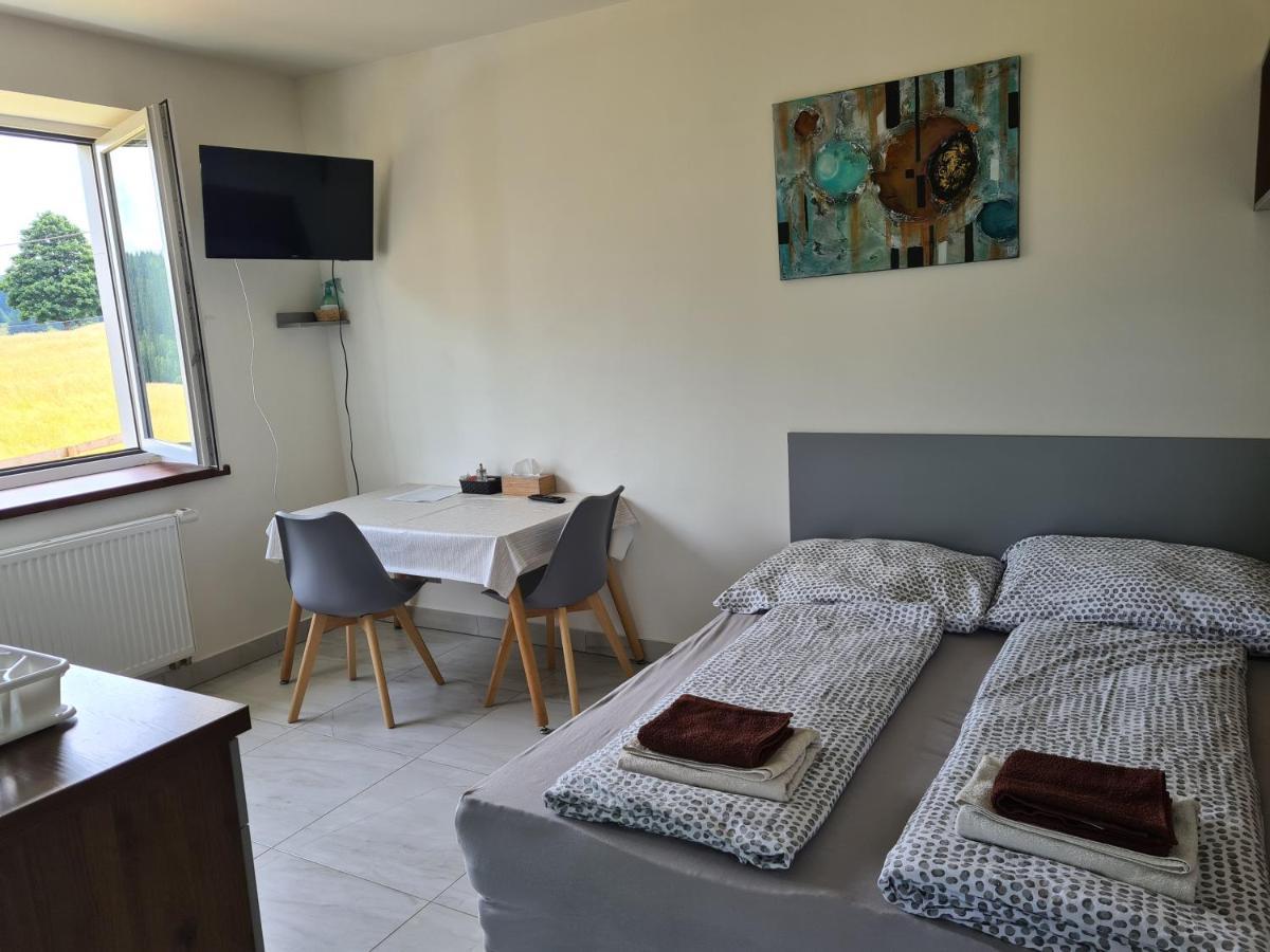 Potucky Apartmany Stran חדר תמונה